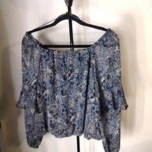 Banana Republic shoulders off foral blouse size M
